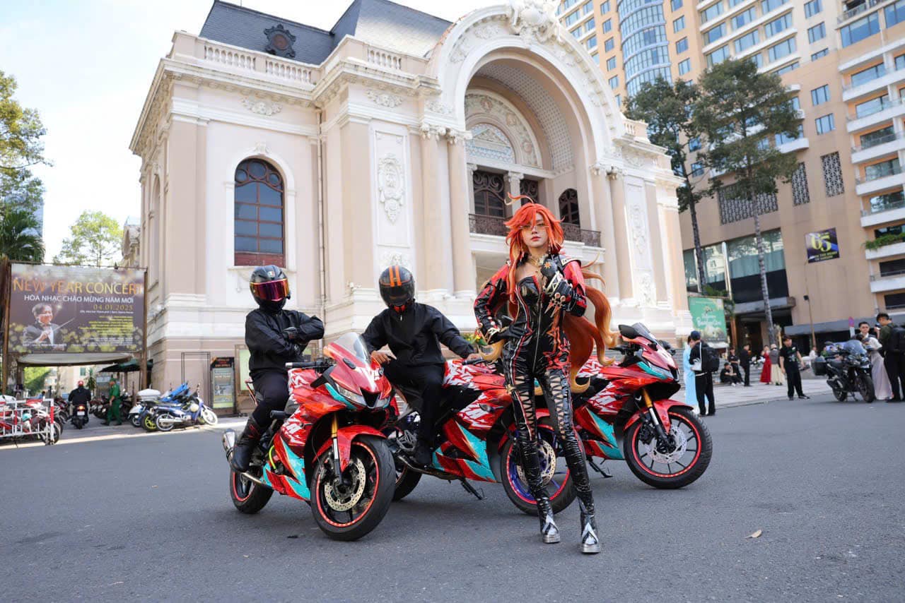 giàn mẫu sự kiện