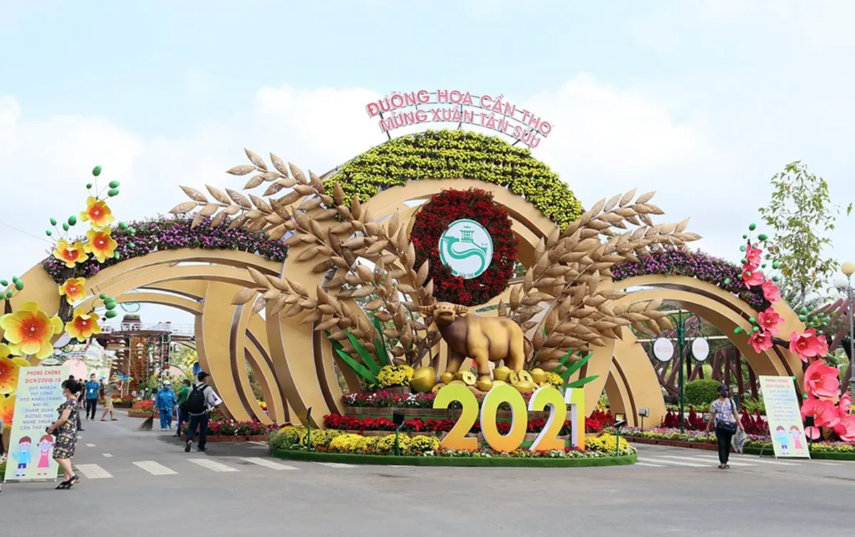 Decor cổng chào xuân